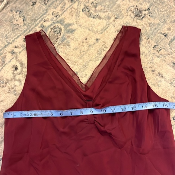 b.i.y.a.y.c.d.a. Stylish Burgundy V-Neck Sleeveless Blouse - Picture 7 of 12